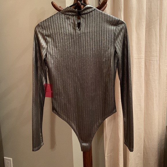 Forever 21 Party Collection Metallic Silver Bodysuit - Picture 4 of 6